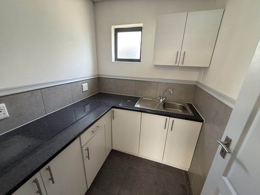 To Let Commercial Property for Rent in Rivergate Western Cape